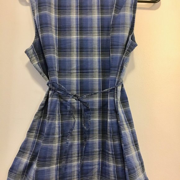 Blue plaid button down Reitmans blouse - Picture 2 of 2